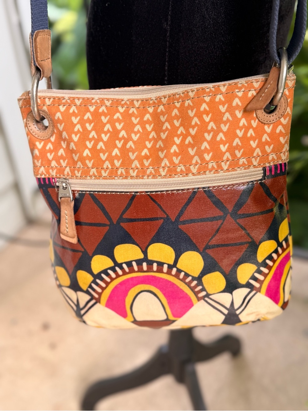 Fossil Orange Multicolor Patterned Crossbody Bag - Picture 4 of 7